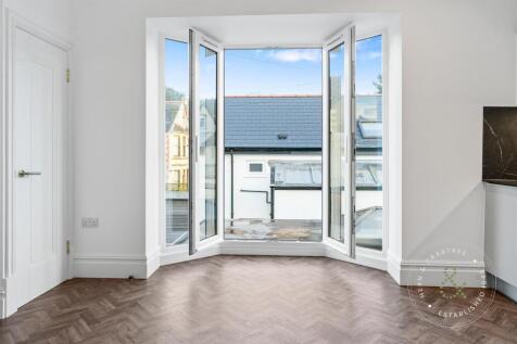 Cathedral Road Aprts, Five, HernCrabtree (15).jpg