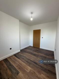 Elm House, Leeds, LS15 photo 4