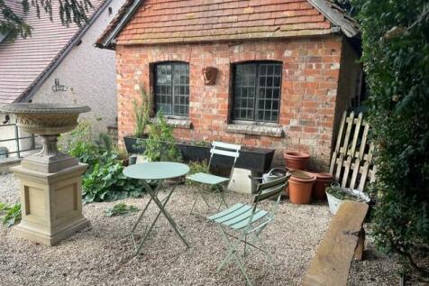 garden 2.jpg