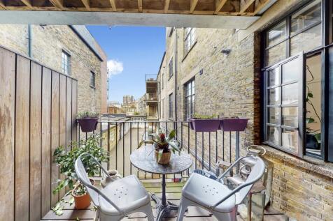 Workhouse Apartments, Feather Mews, Whitechapel E1 photo 2