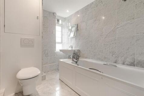 Westminster Gardens - Bathroom