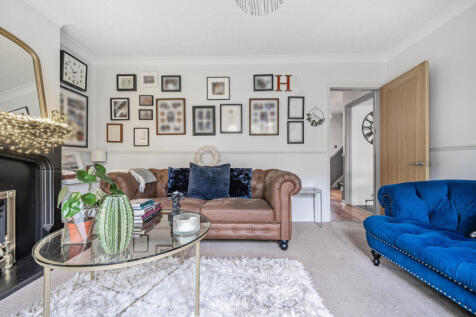 1382279-12-69246d...