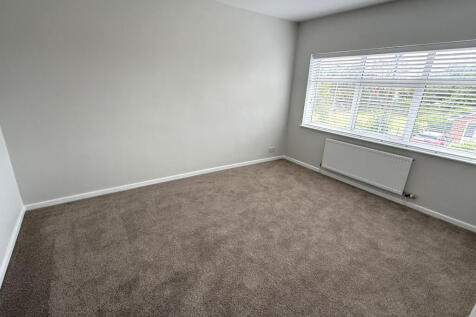 Douglas Drive, Freckleton, PR4 photo 3