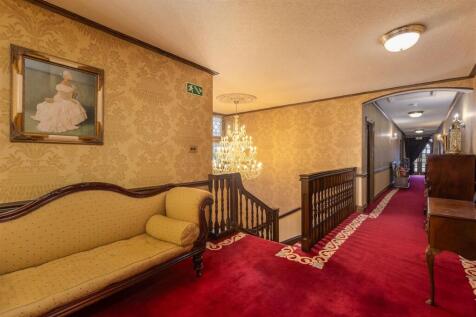 Highcliffe Manor Landing-1.jpg