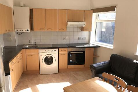 24b-Kitchen.jpg