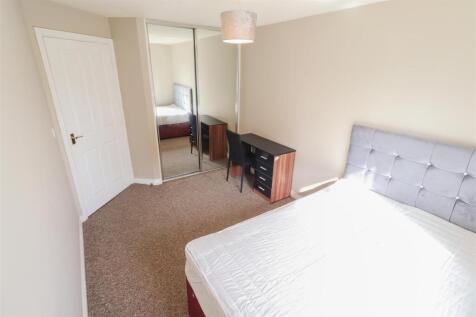 Signet Square, Stoke, Coventry photo 5