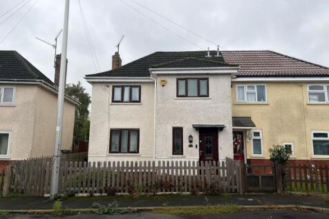 3-bed house on Fermoy Avenue, KING'S LYNN, £1,000/mo