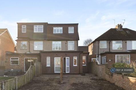 Hythe Park Road, Egham, TW20 photo 3