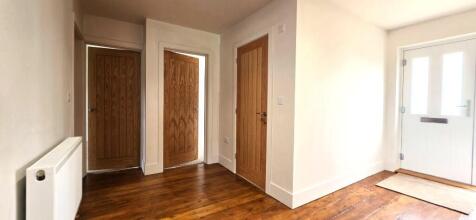 Woodhouse, SP11 photo 3