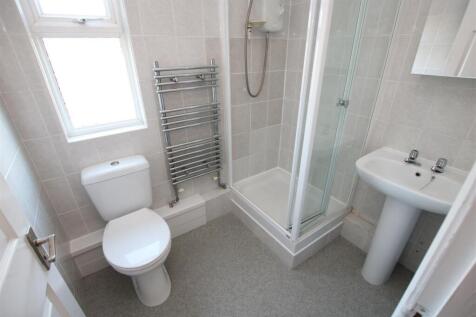 Shower Room.JPG