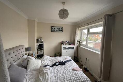 Coltham Close Charlton Kings Cheltenham photo 4