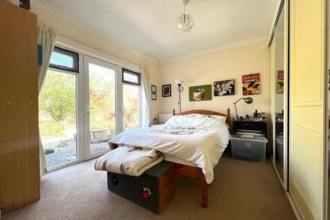 IMG-20250414-WA00...