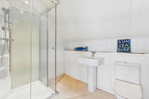 Top Floor Shower Room