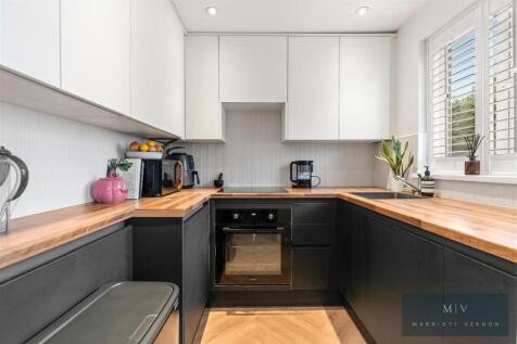 Rushmore Court 82 MV-9.jpg