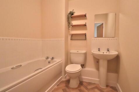 BATHROOM/W.C