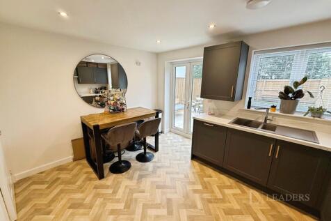 Bronte Way, Wombwell, Barnsley, S73 photo 4