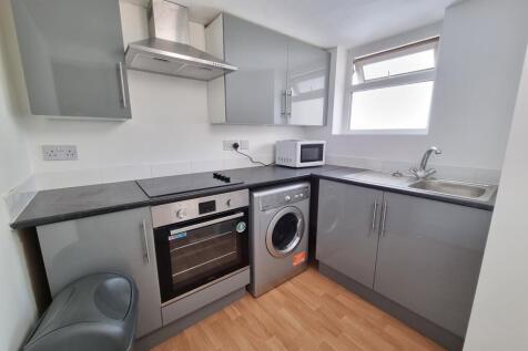 Flat 2, 31 Dale Street, Leamington Spa photo 2