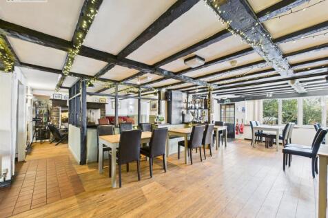 Pub Resturant .3.jpg