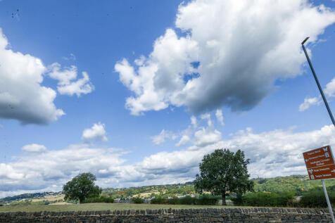 Oaklands House, Rodley Lane, Rodley, Leeds ~ SECOND floor apartment ~ photo 4