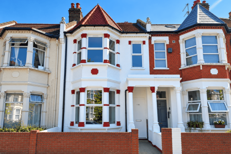 4-bed terraced on Allison Road, Haringey, N8, £3,300/mo