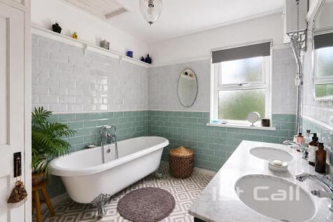 Bath.jpg