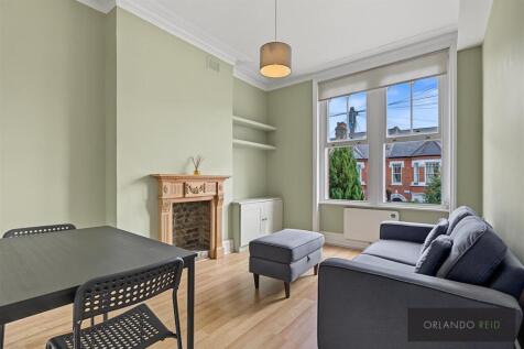 Flat C, 198  Broomwood Road SW11 6JY-1.jpg