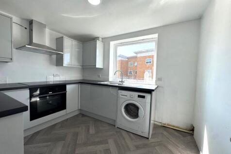 Felixstowe Court, E16 photo 4
