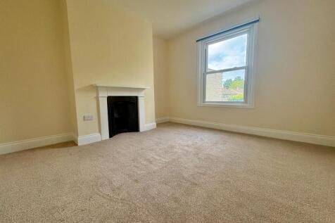 Flat 3, 28 Stubbs Road, Wolverhampton photo 2