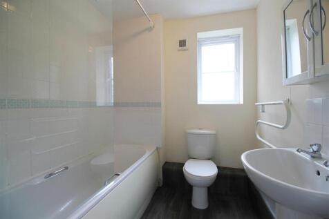 Bathroom.jpg