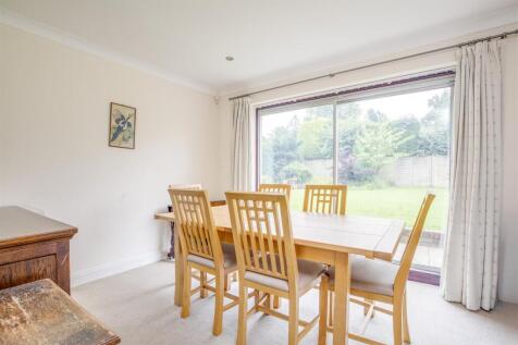 43 Wheeler Avenue, HP10 8EB-7.jpg