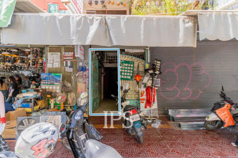Renovated 3 Bedroom Apartment For Sale - Beoung Raing, Phnom Penh