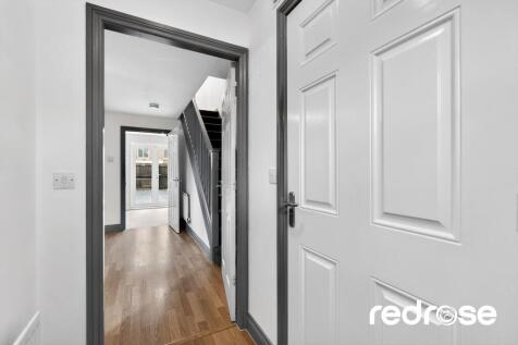 38 Main St-08-250...
