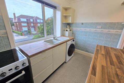 10 Weydale House, Weydale Avenue, Scarborough photo 5