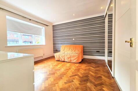 Woodland Road, Wolverhampton photo 4