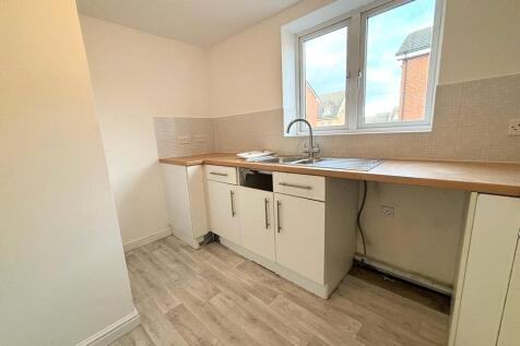 Padstow Road, Churchward, Swindon, Wiltshire, SN2 photo 4