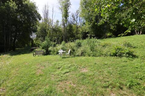 UPPER GARDEN