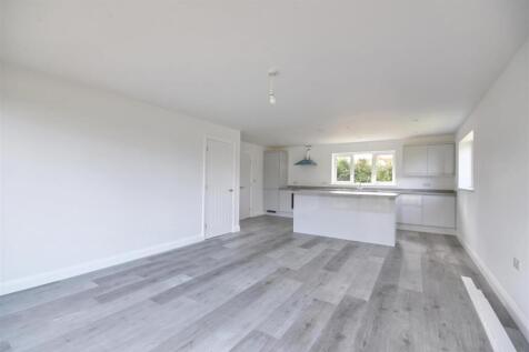 Kitchen / dining / living room