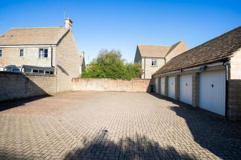 Garage &amp; Parking