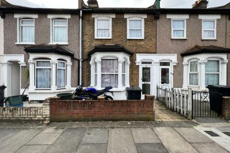 Ilford, IG1 - property photo