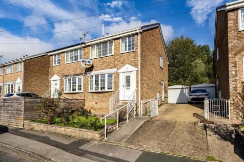 Halifax, HX3 - property photo