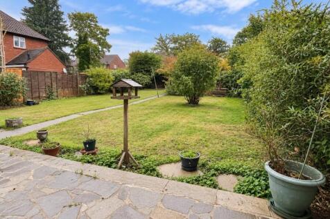 Fir Tree Road, Guildford  photo 5