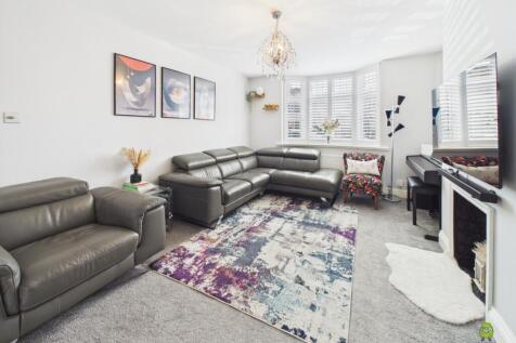 Presented by Clinton at EweMove Bexleyheath and Da