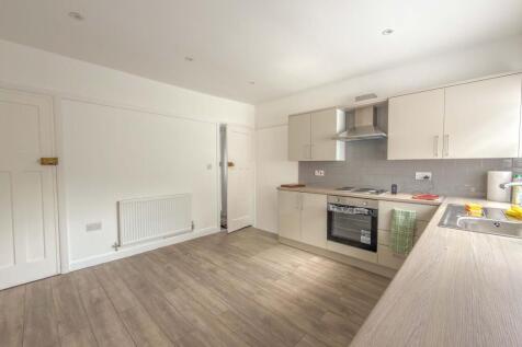 Brookdale Road, Nuneaton, CV10 photo 4