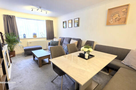 1 bed flat for sale Clarence Close, New Barnet EN