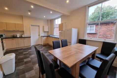 14 Claremont Road, Leamington Spa photo 3