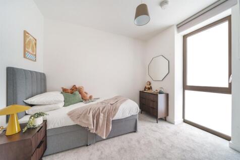 3 bed, Ground Floor, Anchors Point, Beckton, E16 photo 3