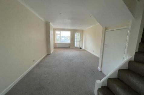 Marlborough Drive, Worle, Weston-super-Mare photo 3
