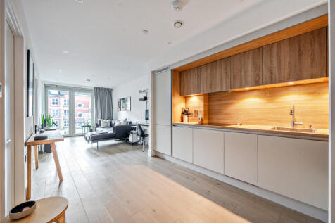 1408573-1-6989b12...