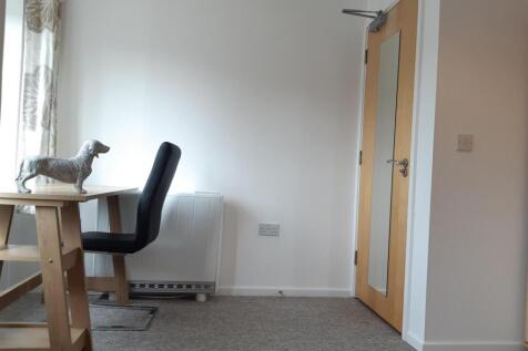 Flat 20 Room 2 C.jpg