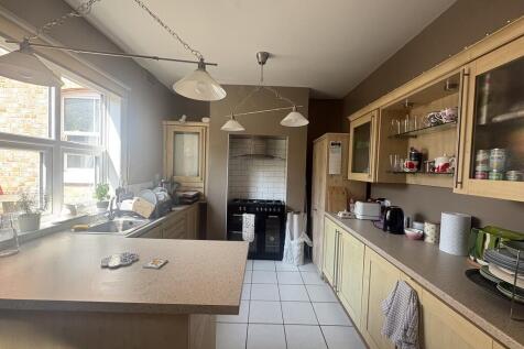 The Green, Hartford, Northwich photo 4